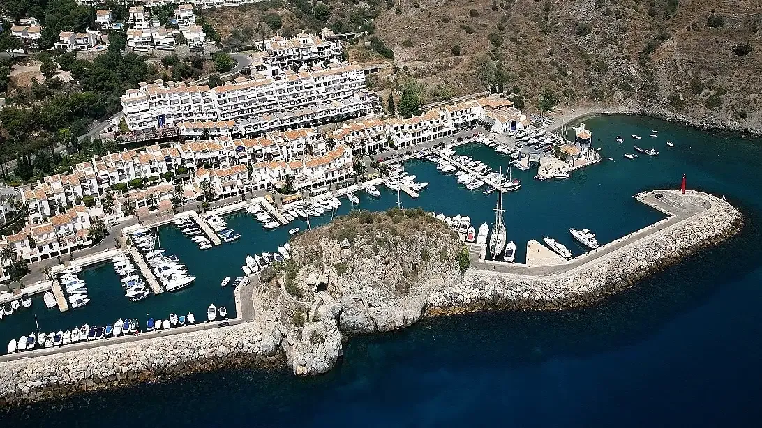 El Oasis De La Marina